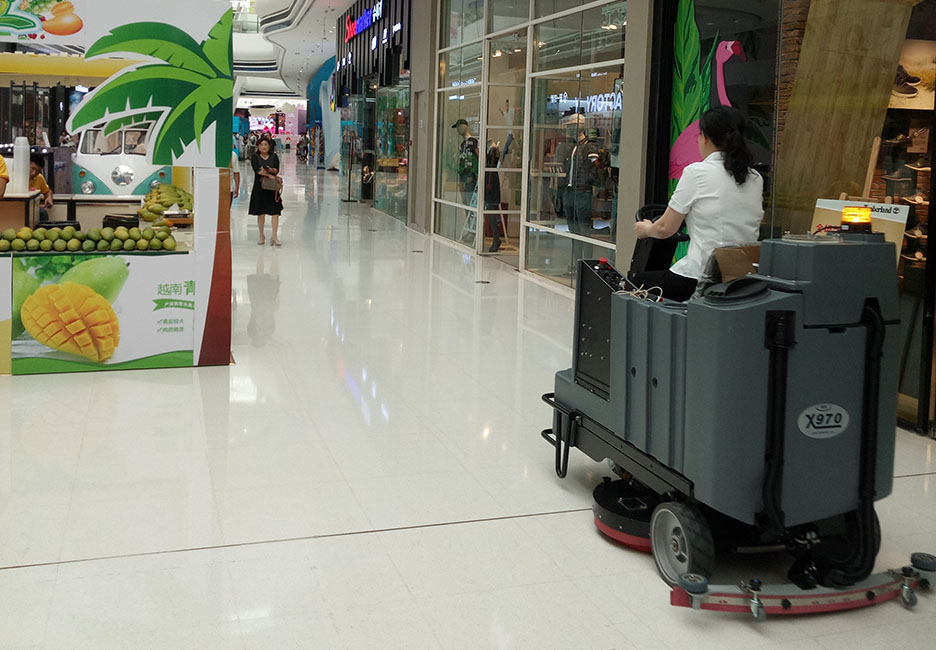 江西大型清潔設備多功能洗地機和電動<a href=http://www.zendaikai.com target=_blank class=infotextkey>掃地車生產(chǎn)廠</a>